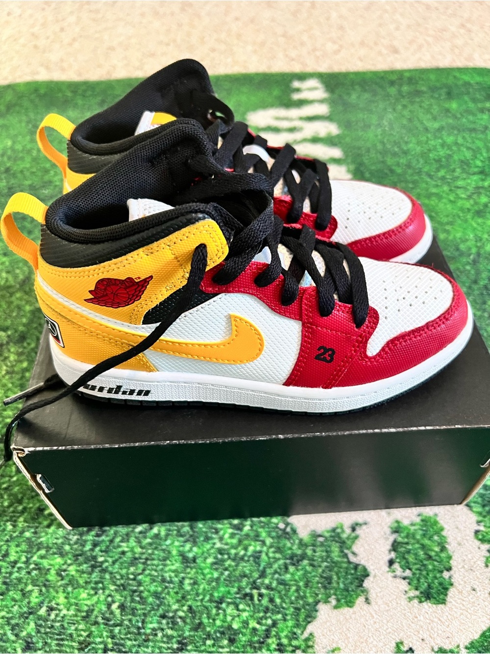Kids Nike Jordan 1 High-Top Sneakers in Yellow, Red & White Size 13.5C - Picture 3 of 9